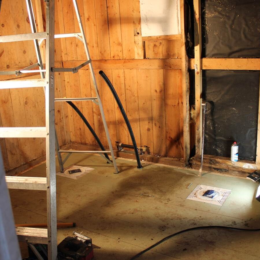 Renoveringsarbete och byggnadsvård genomförd i samverkan med personalen från VVS och EL