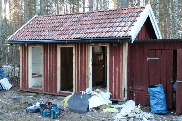 Renoveringsarbete och byggnadsvård genomförd i samverkan med personalen från VVS och EL