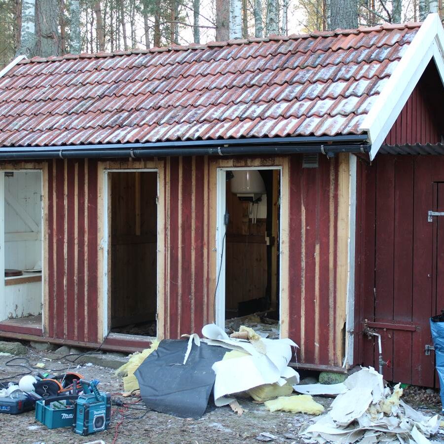 Renoveringsarbete och byggnadsvård genomförd i samverkan med personalen från VVS och EL