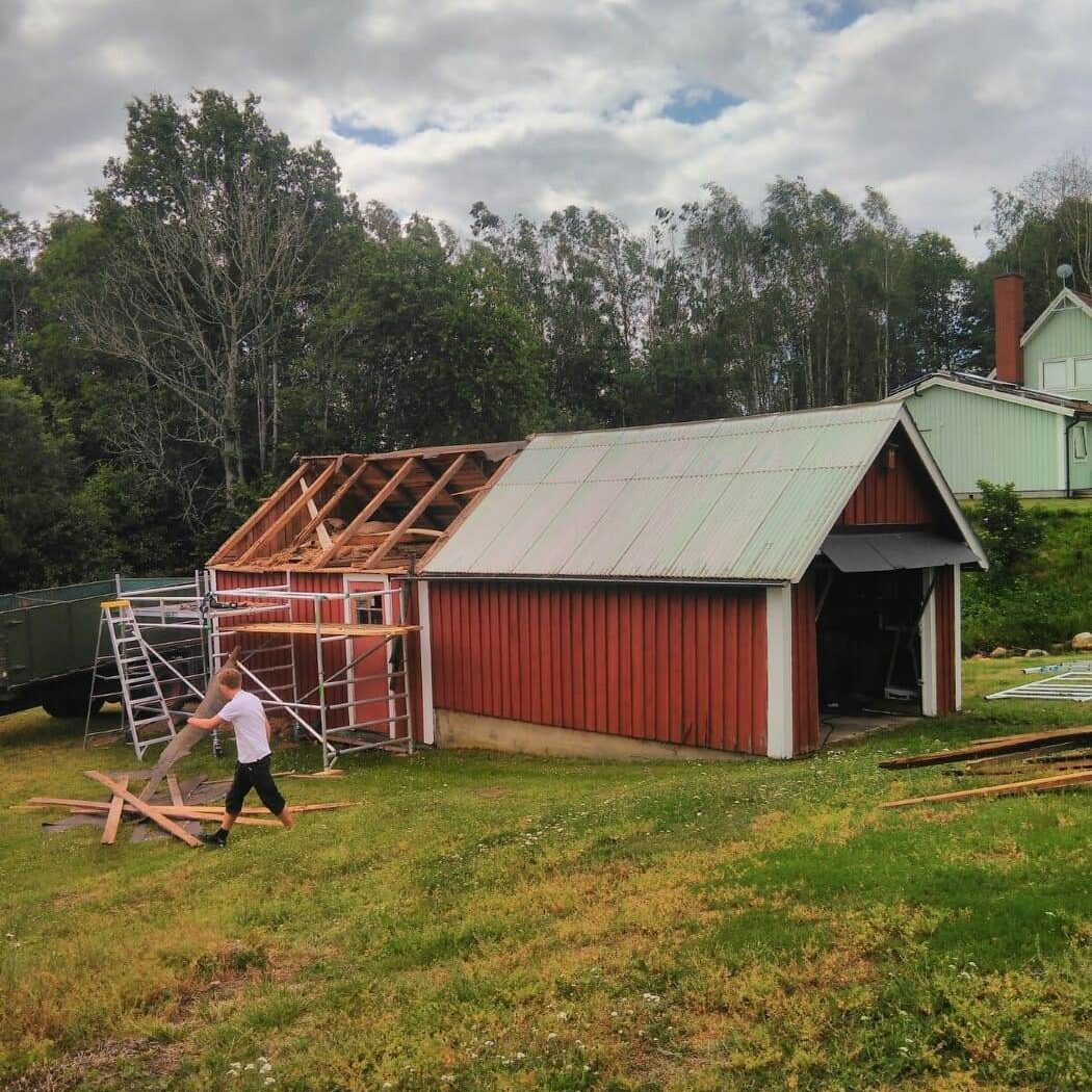 Takbyte och andra renoveringsarbeten i Koverhult