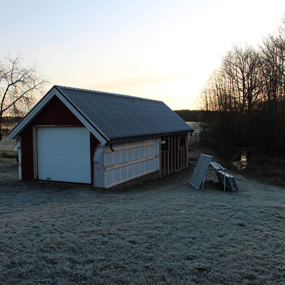 Takbyte och andra renoveringsarbeten i Koverhult