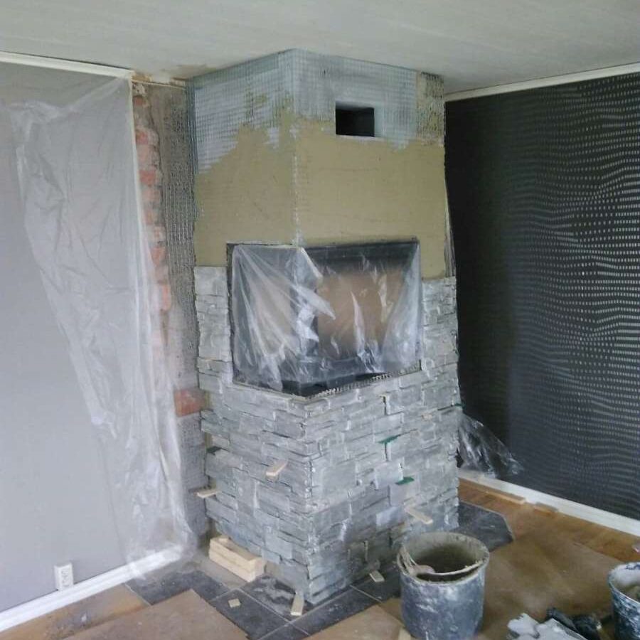 P.Plåt & Bygg AB utför alla typer av renoveringsarbeten inom plåtslageri, byggnadsindustri och kakelsättning i Oskarshamns kommun!