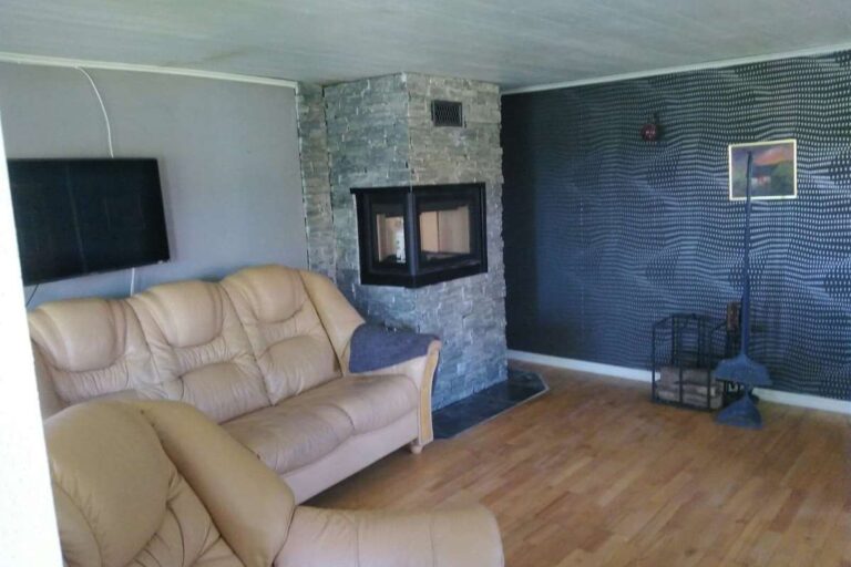 P.Plåt & Bygg AB utför alla typer av renoveringsarbeten inom plåtslageri, byggnadsindustri och kakelsättning i Nybro kommun!