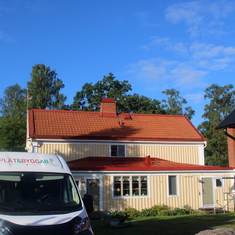 Takläggning med dubbel ståndfals